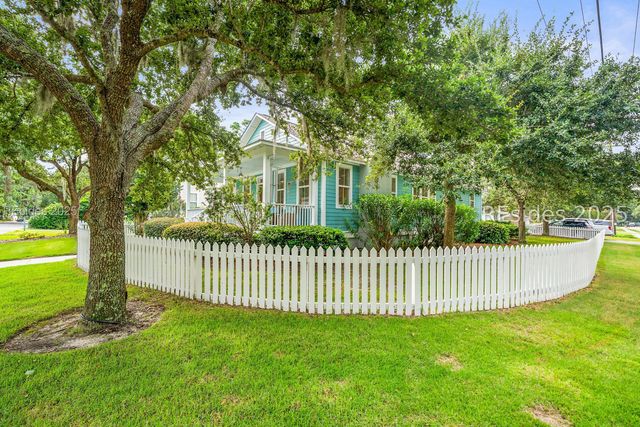 2418 Oak Haven St, Beaufort, SC 29902