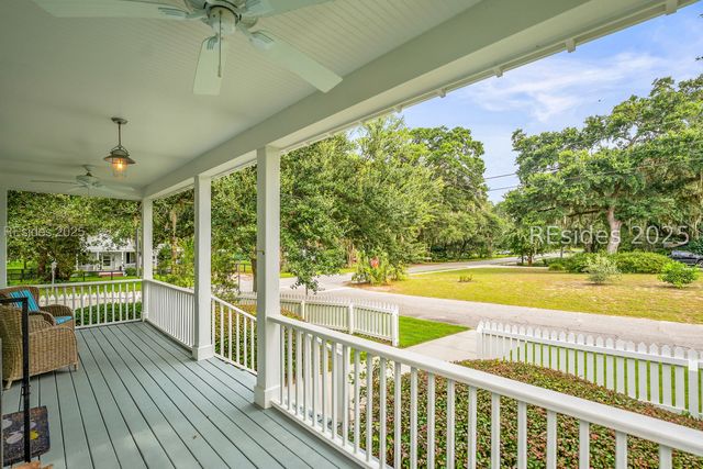 2418 Oak Haven St, Beaufort, SC 29902