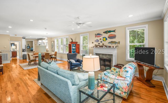 2418 Oak Haven St, Beaufort, SC 29902