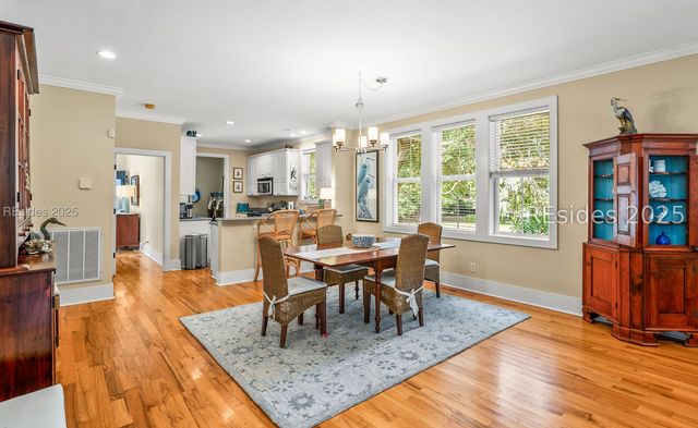 2418 Oak Haven St, Beaufort, SC 29902