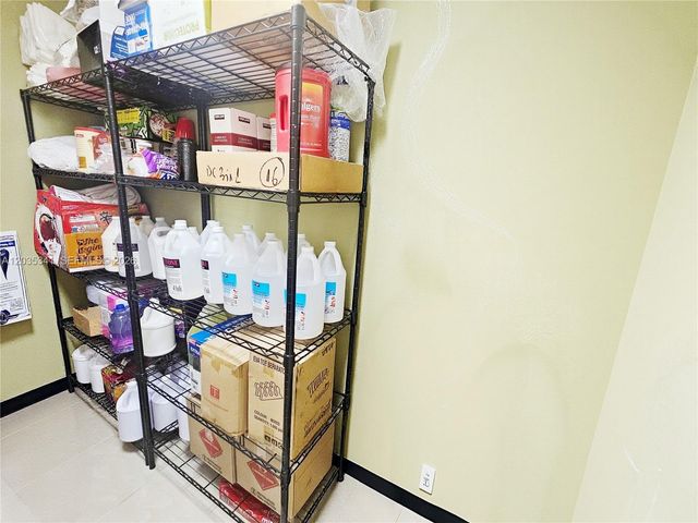1455 NW 107, Doral, FL 33172