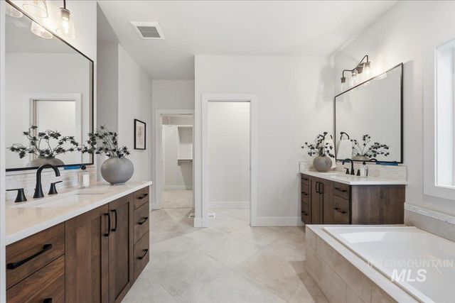 402 W Flour Mill Court, Middleton, ID 83644