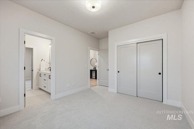 402 W Flour Mill Court, Middleton, ID 83644