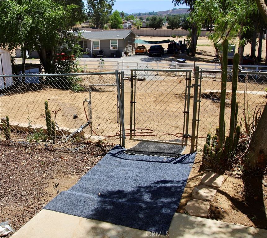 Image 14 of property listing at 28480 Red Gum Drive, Lake Elsinore, CA 92532