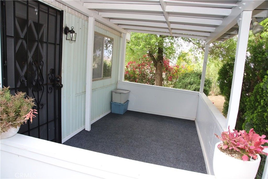 Image 2 of property listing at 28480 Red Gum Drive, Lake Elsinore, CA 92532