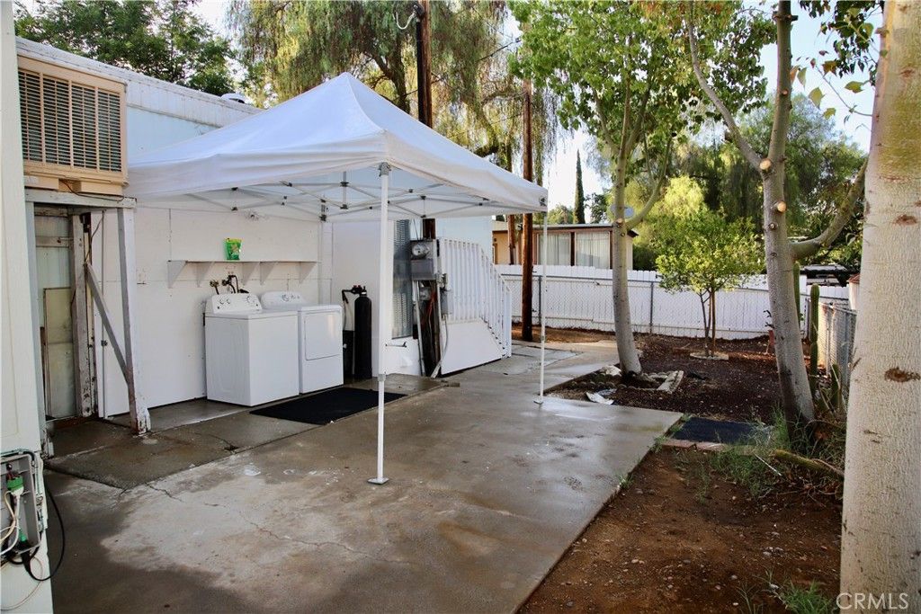Image 20 of property listing at 28480 Red Gum Drive, Lake Elsinore, CA 92532