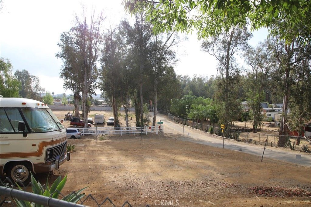 Image 21 of property listing at 28480 Red Gum Drive, Lake Elsinore, CA 92532