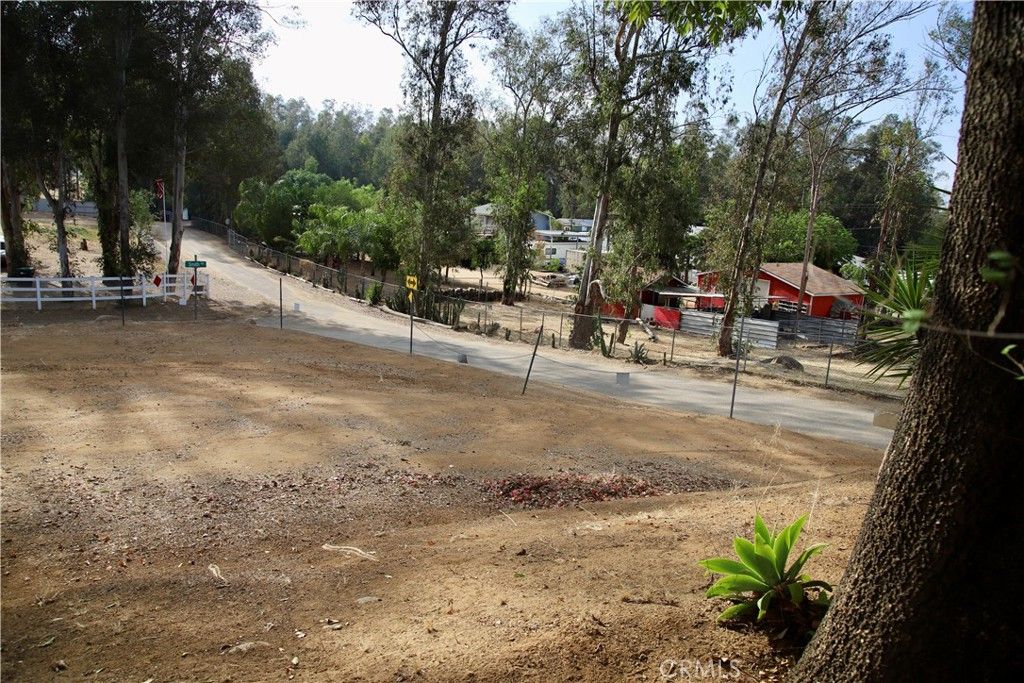 Image 22 of property listing at 28480 Red Gum Drive, Lake Elsinore, CA 92532