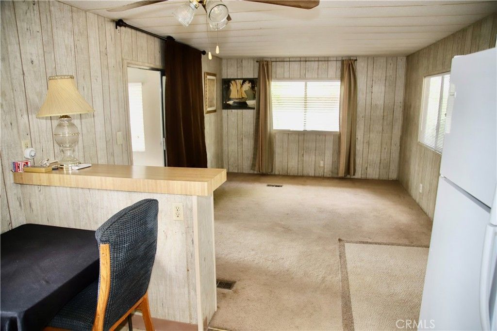 Image 4 of property listing at 28480 Red Gum Drive, Lake Elsinore, CA 92532