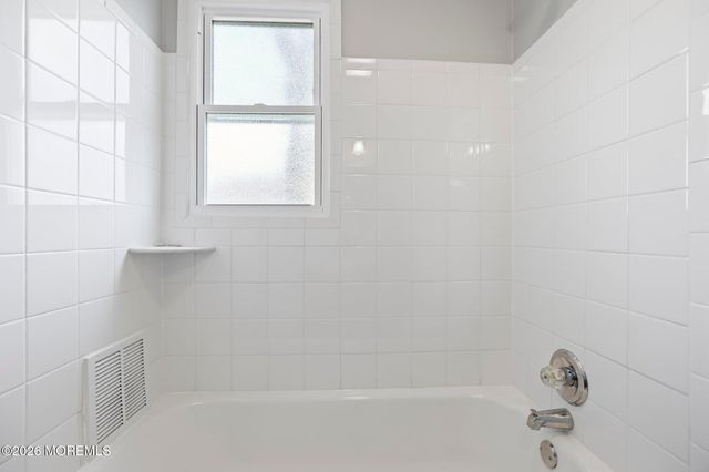 42 Center Avenue Unit 3, Keansburg, NJ 07734