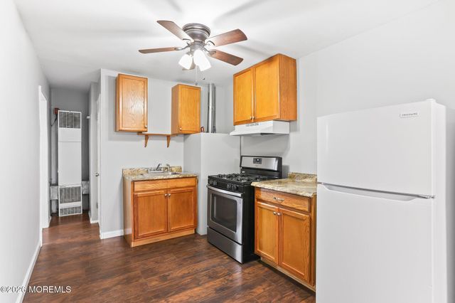 42 Center Avenue Unit 3, Keansburg, NJ 07734