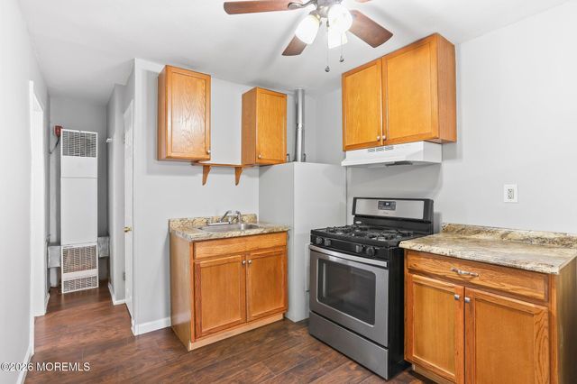 42 Center Avenue Unit 3, Keansburg, NJ 07734