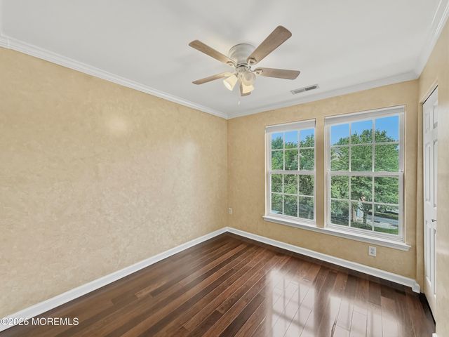49 Abby Road, Farmingdale, NJ 07727