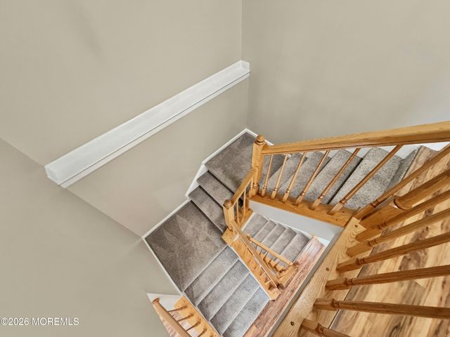 49 Abby Road, Farmingdale, NJ 07727
