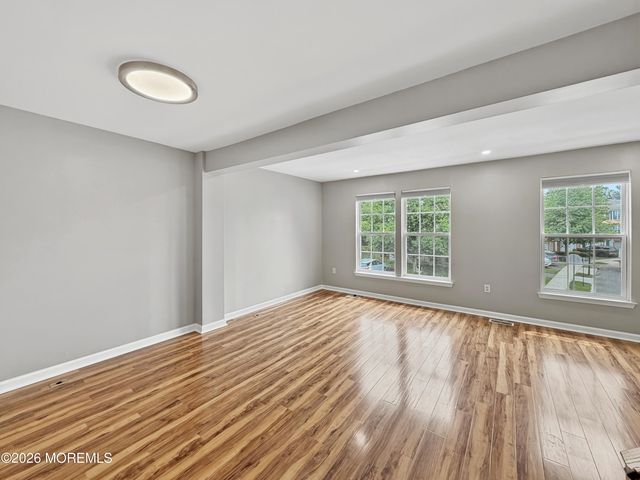 49 Abby Road, Farmingdale, NJ 07727