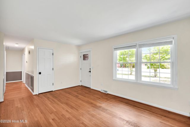 621 Mohican Trail, Wilmington, NC 28409