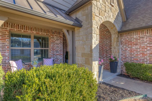 11939 S 68th East Avenue, Bixby, OK 74008