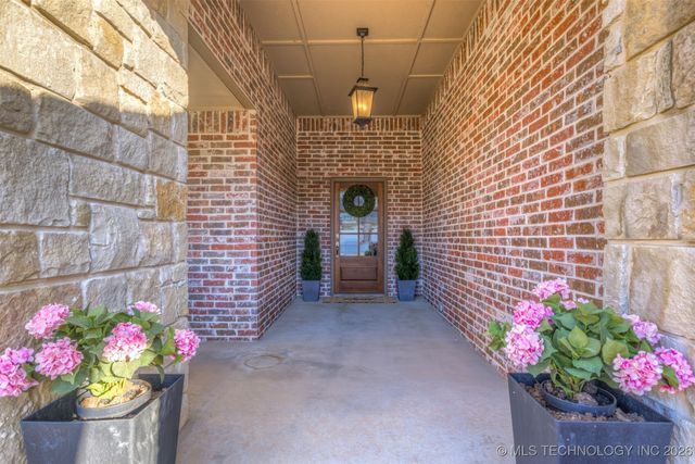 11939 S 68th East Avenue, Bixby, OK 74008