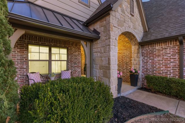 11939 S 68th East Avenue, Bixby, OK 74008