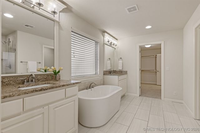 11939 S 68th East Avenue, Bixby, OK 74008