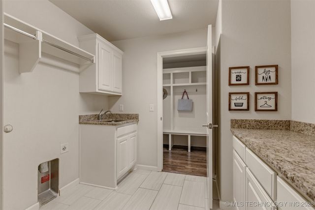 11939 S 68th East Avenue, Bixby, OK 74008