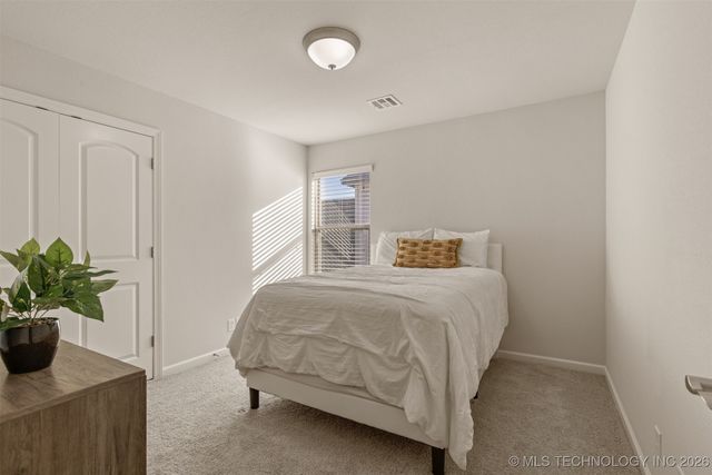 11939 S 68th East Avenue, Bixby, OK 74008