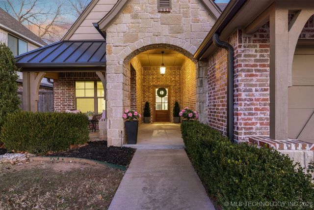 11939 S 68th East Avenue, Bixby, OK 74008