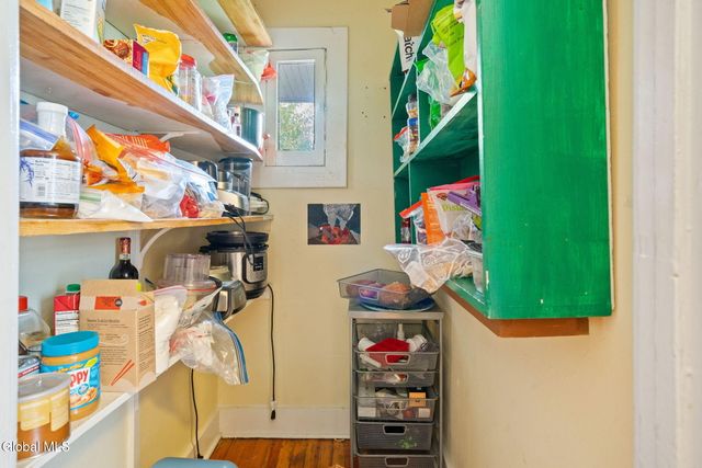 687 Myrtle Avenue, Albany, NY 12208