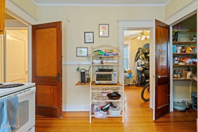 687 Myrtle Avenue, Albany, NY 12208