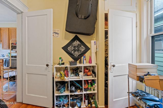 687 Myrtle Avenue, Albany, NY 12208