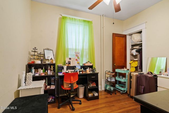 687 Myrtle Avenue, Albany, NY 12208