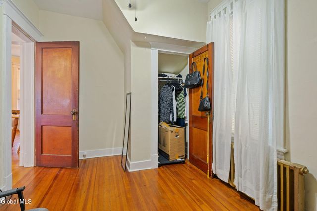 687 Myrtle Avenue, Albany, NY 12208