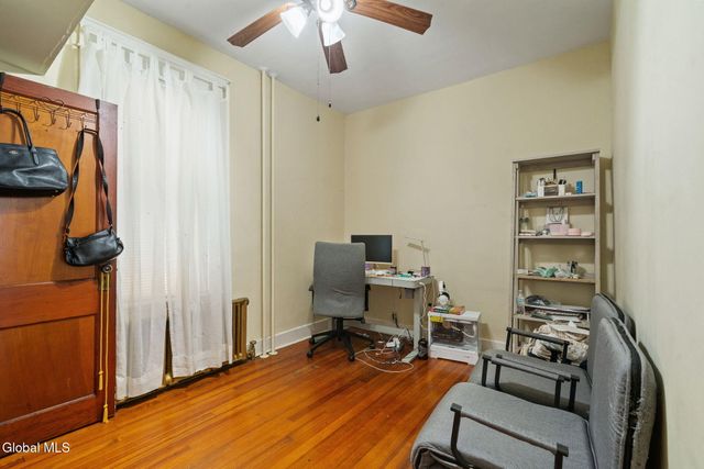 687 Myrtle Avenue, Albany, NY 12208