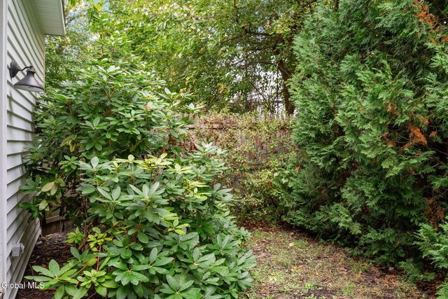 687 Myrtle Avenue, Albany, NY 12208