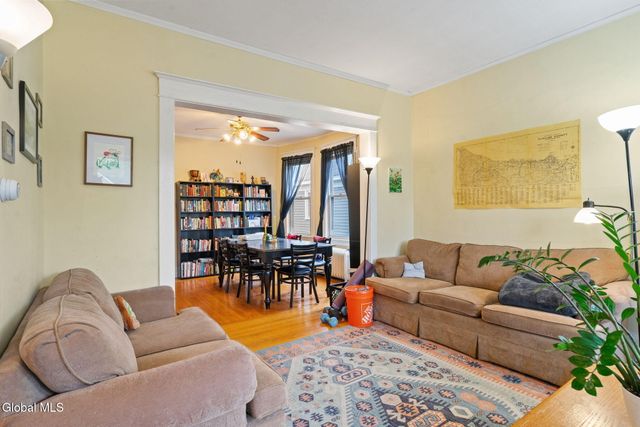 687 Myrtle Avenue, Albany, NY 12208