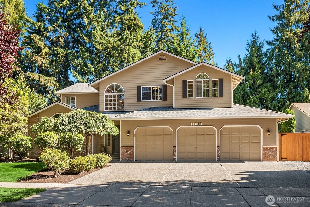 11323 37th Avenue SE, Everett, WA 98208