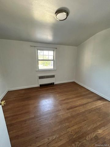 200 Crescent Place 2nd fl, Yonkers, NY 10704