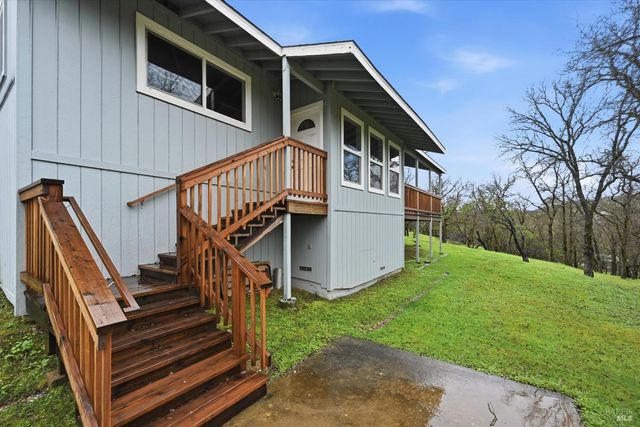 19474 Donkey Hill Rd, Hidden Valley Lake, CA 95467
