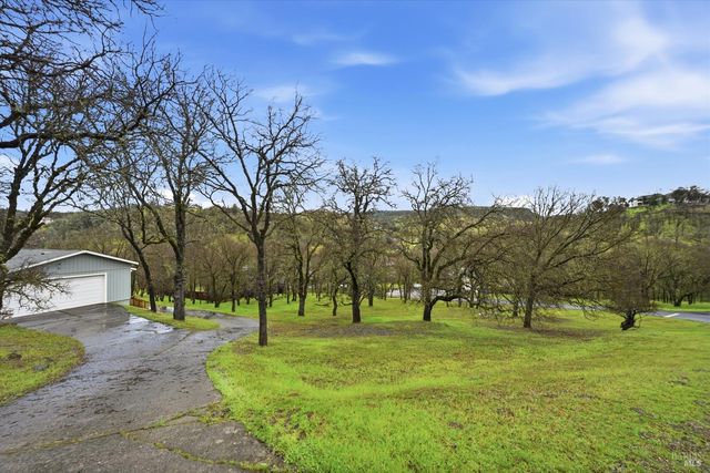 19474 Donkey Hill Rd, Hidden Valley Lake, CA 95467