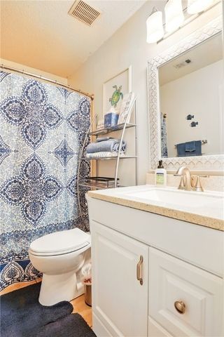 222 Walmar Grove, St Simons Island, GA 31522