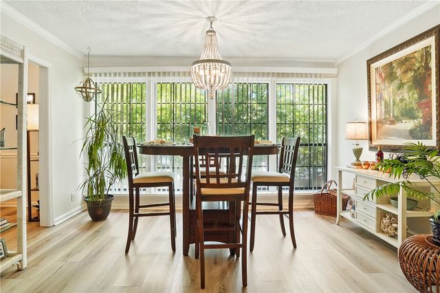 222 Walmar Grove, St Simons Island, GA 31522