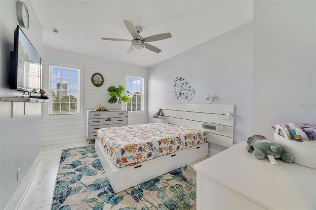 424 PELICAN AVENUE, Daytona Beach, FL 32118