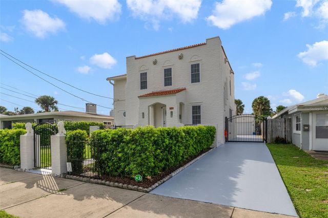 424 PELICAN AVENUE, Daytona Beach, FL 32118