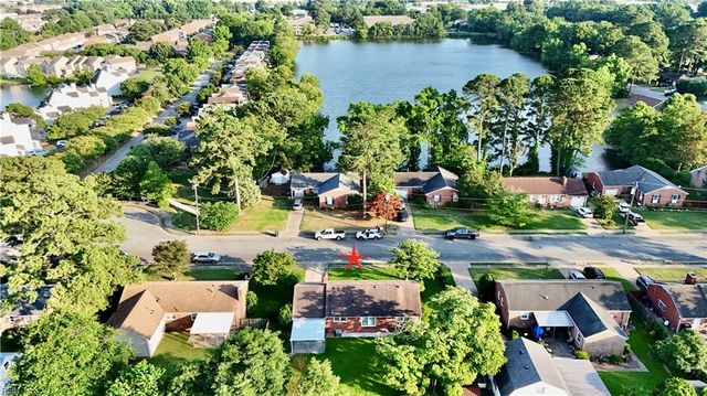 1813 Lake View DR, Hampton, VA 23666