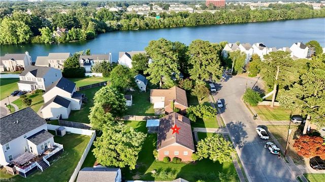 1813 Lake View DR, Hampton, VA 23666