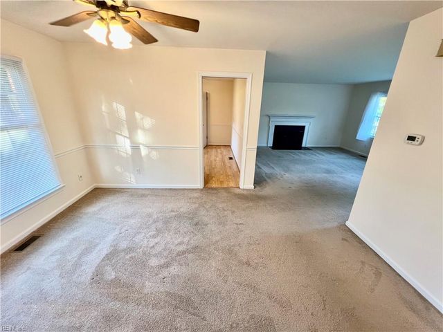 1813 Lake View DR, Hampton, VA 23666