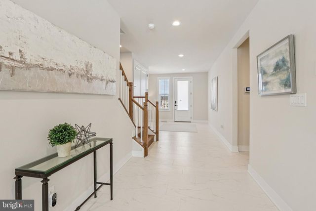 127 ALROY RD, Malvern, PA 19355