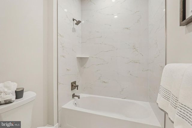 127 ALROY RD, Malvern, PA 19355