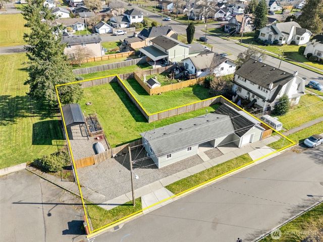 122 N C St, Buckley, WA 98321