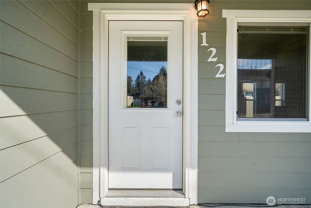 122 N C St, Buckley, WA 98321